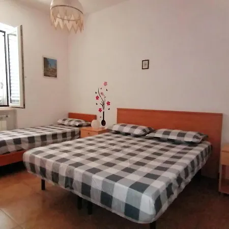 Daniel, Quadrilocale Da 12 Posti Letto * Vieste